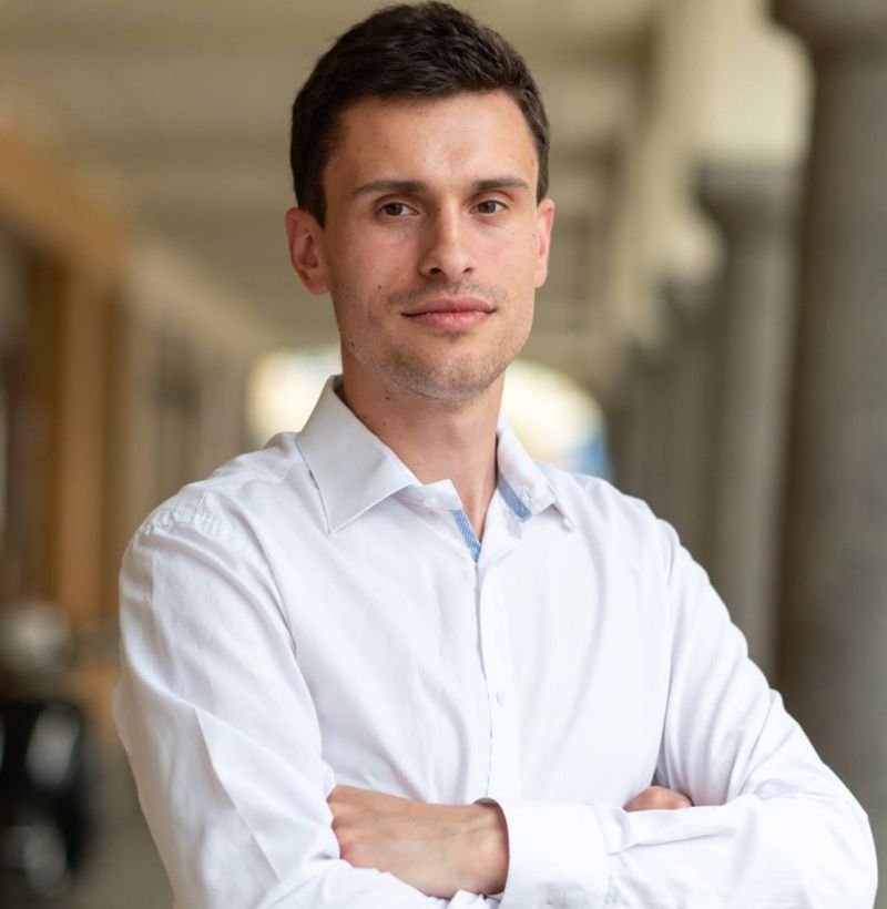 Karol Kozyra, inspektor pomagający przygotować się do odbioru mieszkania